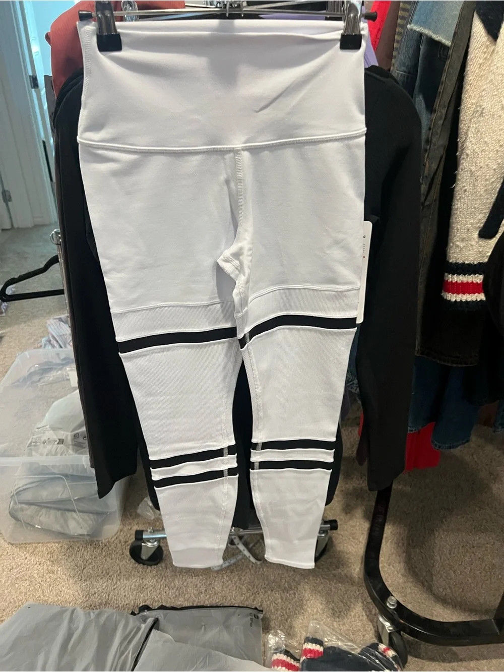 ALO Yoga Legit Leggings, Black & White XS NWT
